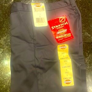 Girls - 8 - dickies shorts - School Uniform